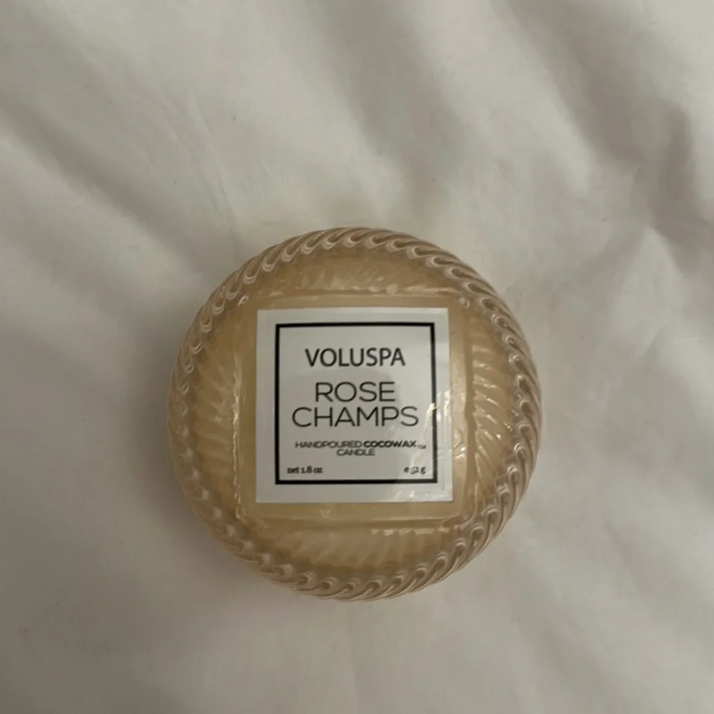 VOLUSPA ROSE CHAMPS CANDLE - Picture 4 of 6